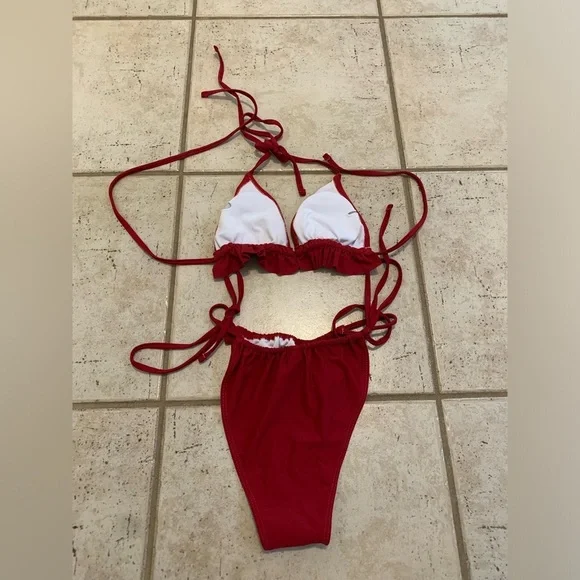 💜 Shein Red Ruffle String Bikini Set - Size Medium - Picture 4 of 7